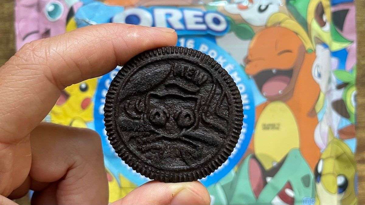 Pokemon Oreo Langka Ini Laku Terjual Seharga Ribuan Dollar!!