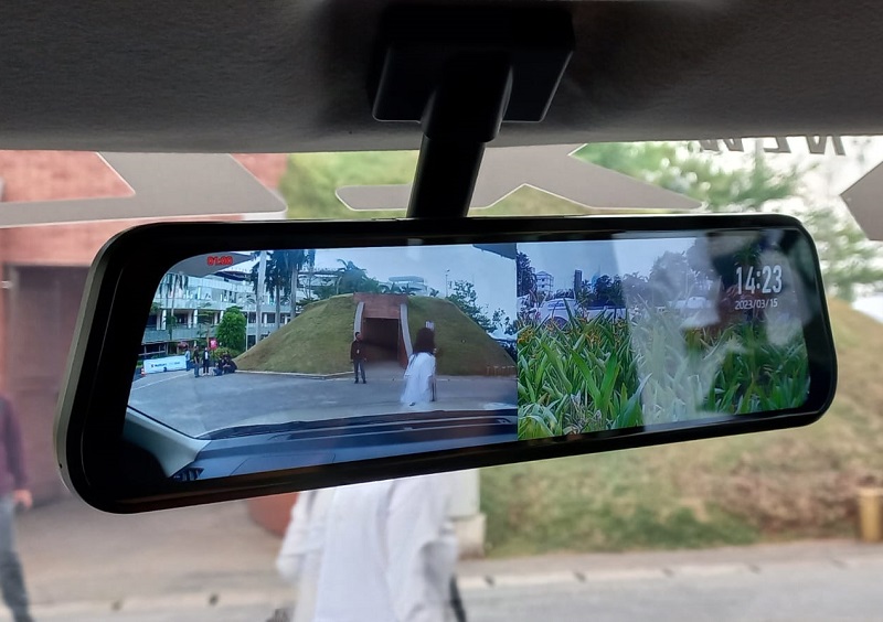 Fitur Keren Smart E-Mirror Touchscreen
