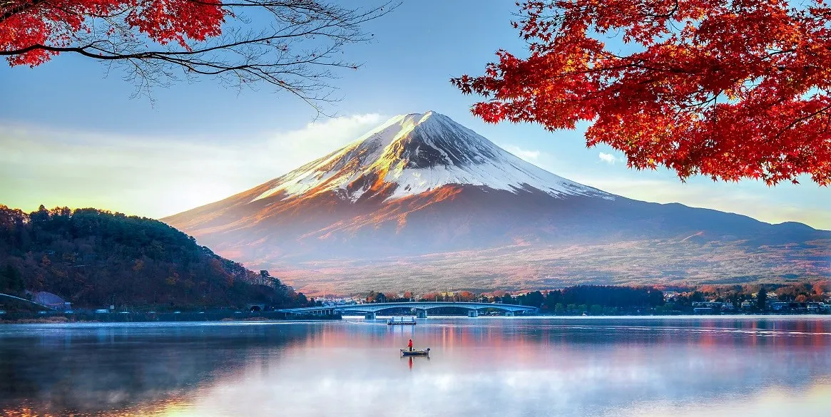 via www.hotelscombined.com