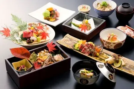 via assets-pergikuliner.com