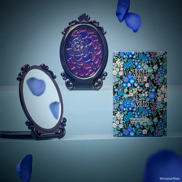 Anna Sui Special Mirror A - © Universal Music